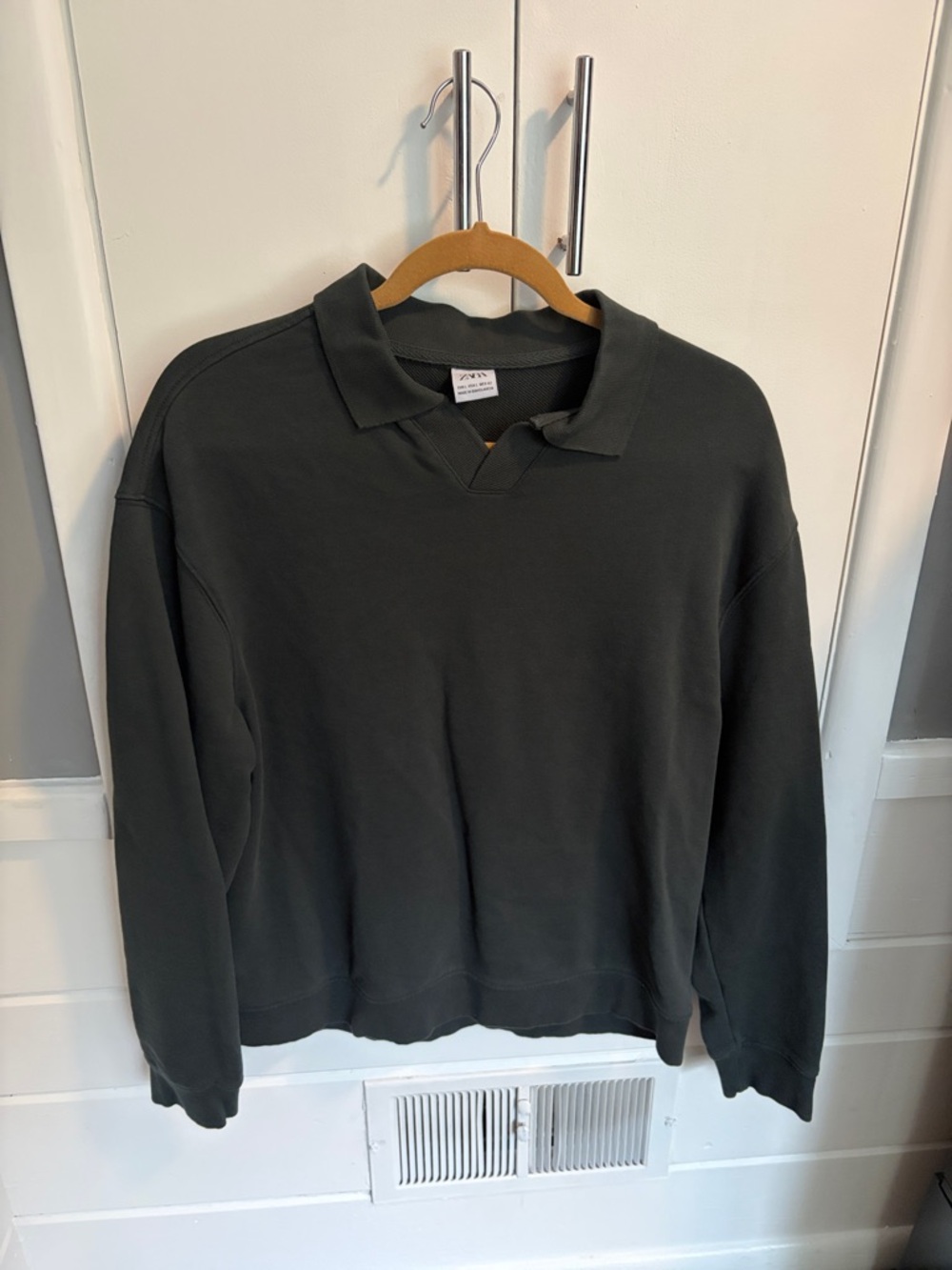 Zara Men's Dark Green Polo Sweatshirt Size L